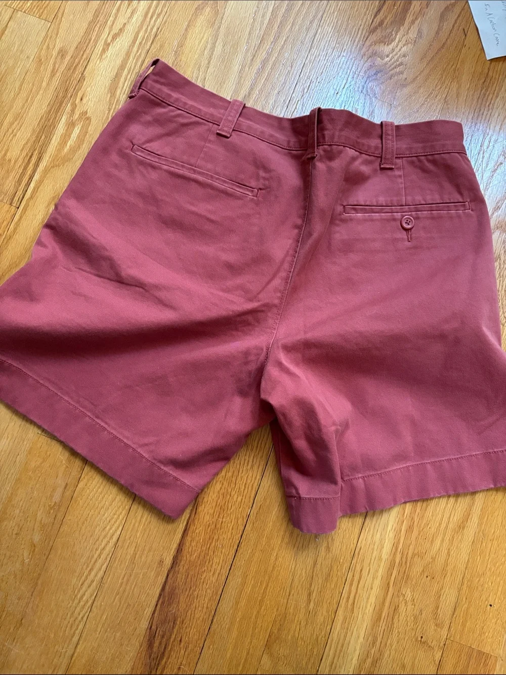 J Crew size 32 Men's Classic Chino Shorts in Dusty Rose/ Nantucket red